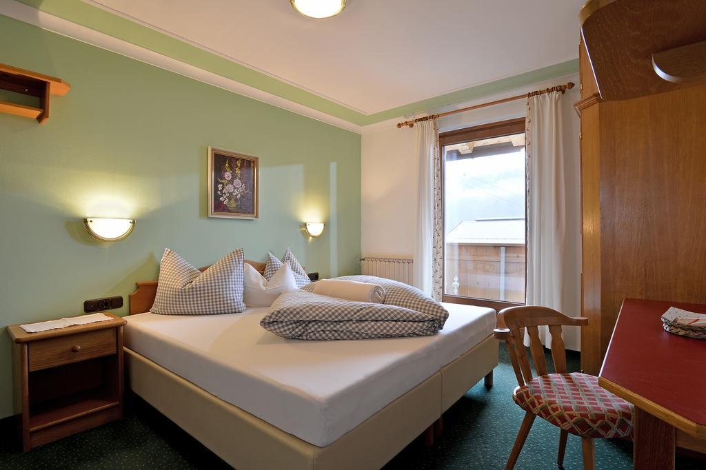 Landhaus Kumbichl Майрхофен Номер фото